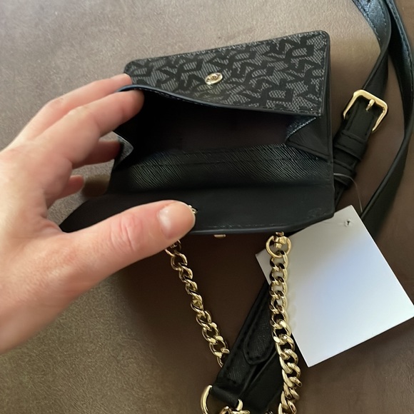Dkny Perla Mini Wallet Crossbody - Picture 4 of 5